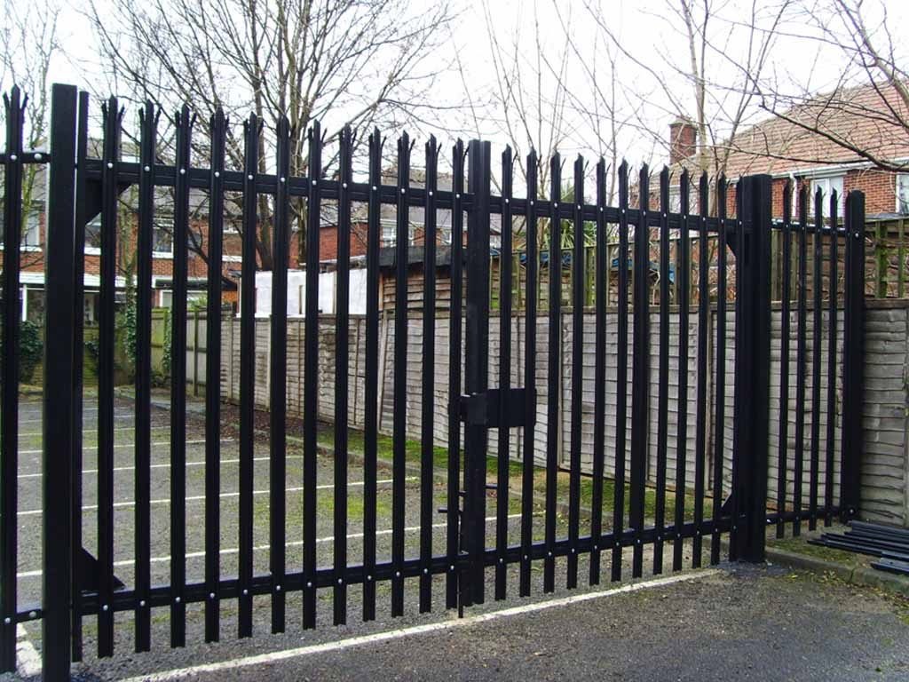 industrial fencing hampshire
