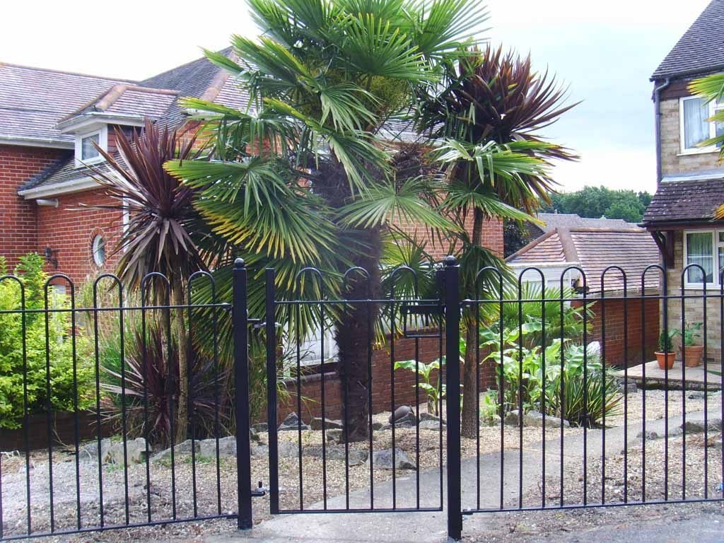 fencing eastleigh