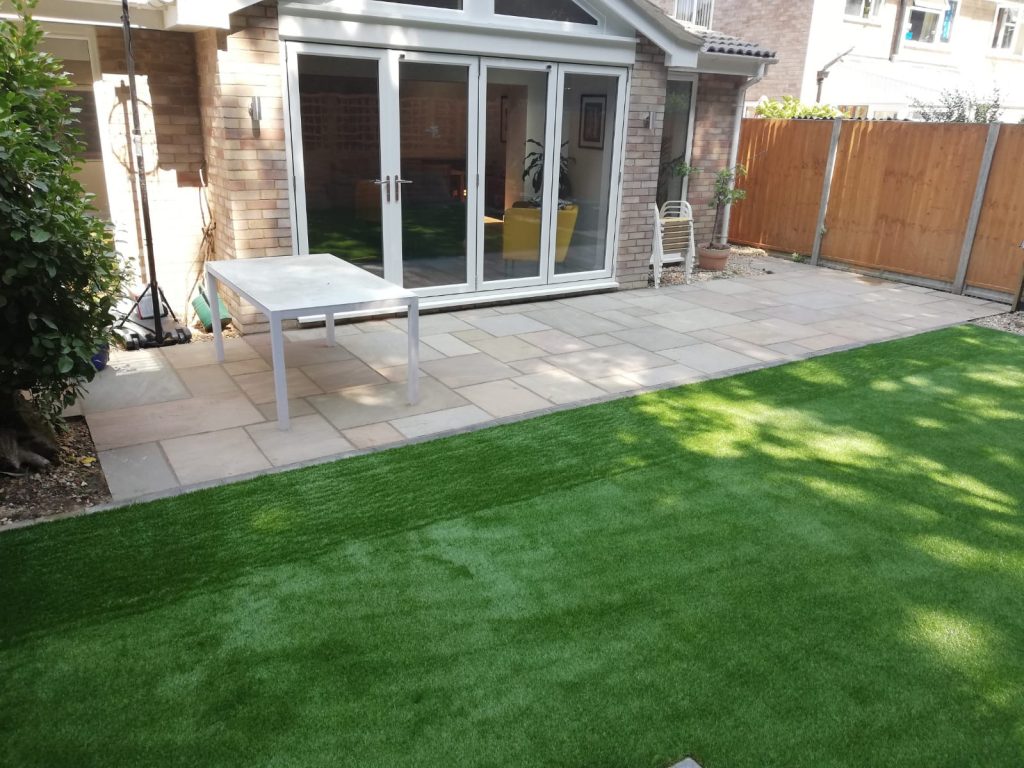 Artificial Lawn and Porcelain Floor Installers | L.A. Landscapes