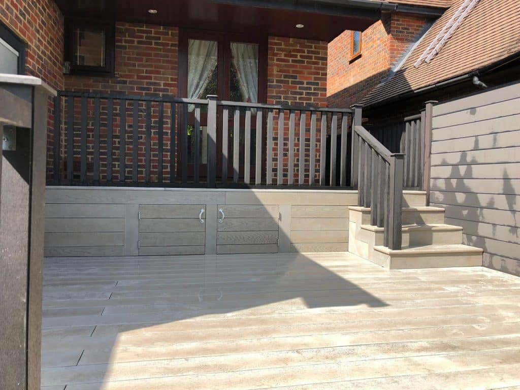 Millboard smoked oak with Charcoal hand-rail